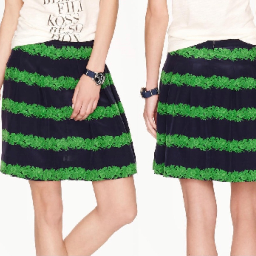 J.Crew Pleated Silk Skirt In Leafy Stripe (navy blue and green) Size 2 - Picture 2 of 6